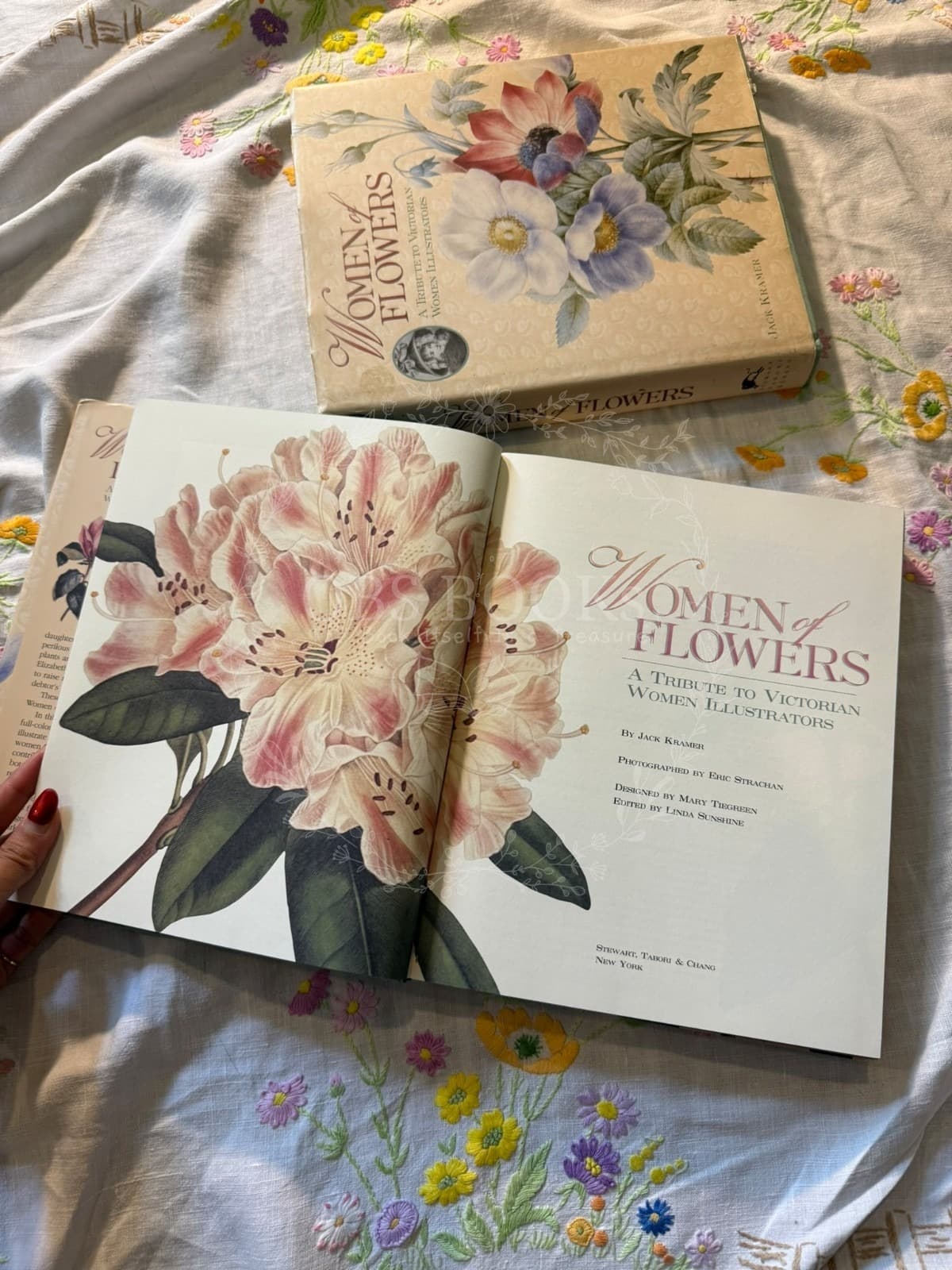 Women of Flowers: A Tribute to Victorian Women Illustrators