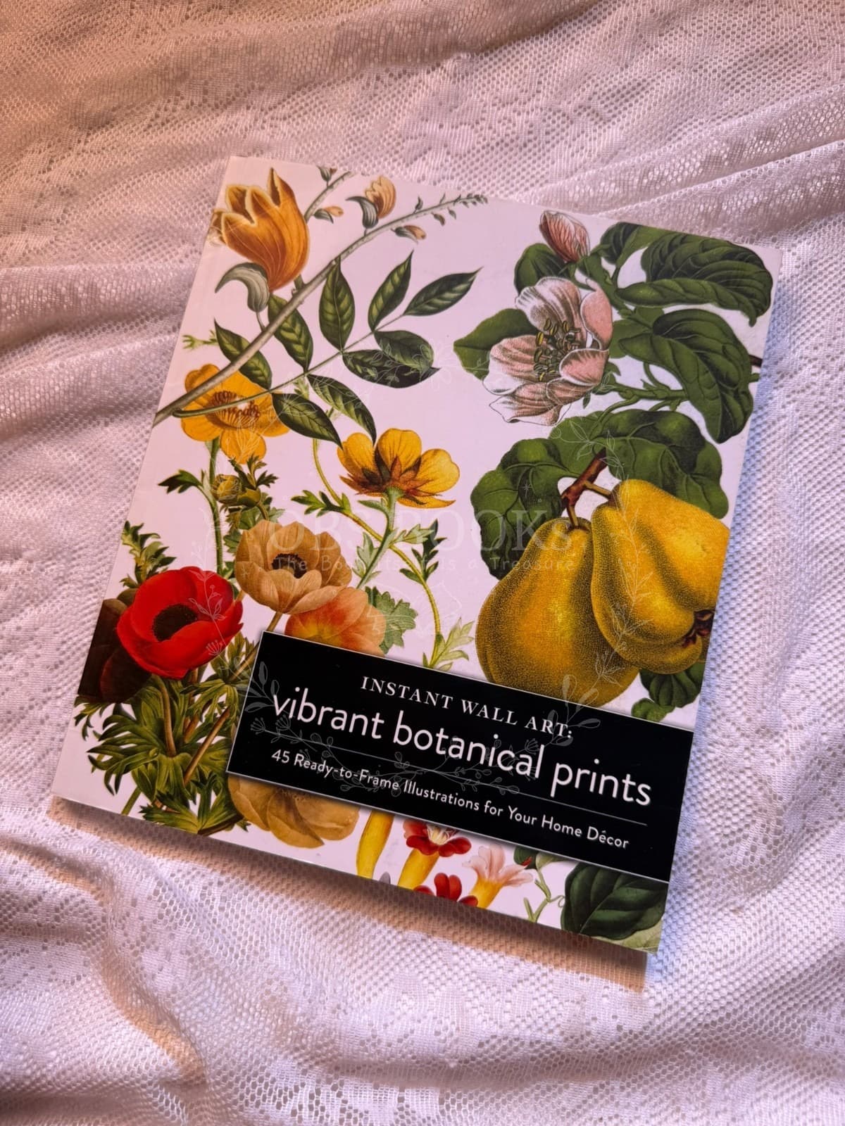 Instant Wall Art: Vibrant Botanical Prints — 45 Ready-to-Frame Illustrations for Your Home Décor